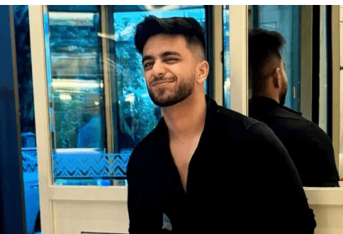 Aarush Bhola Net Worth